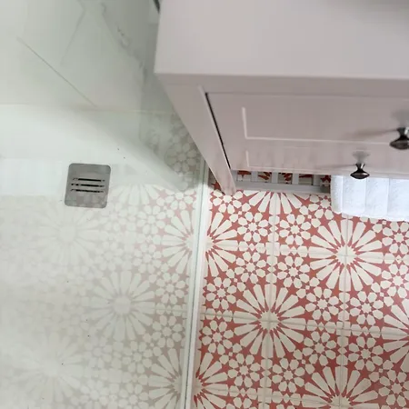 La Genette, Maison Proche Centre-ville 度假居 *